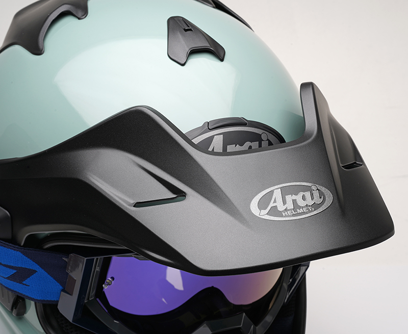 Arai Tour-X5 peak